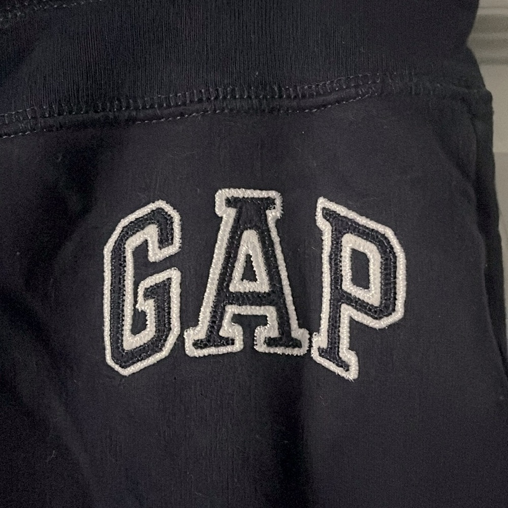 Medium Gap Navy Blue Sweatpants